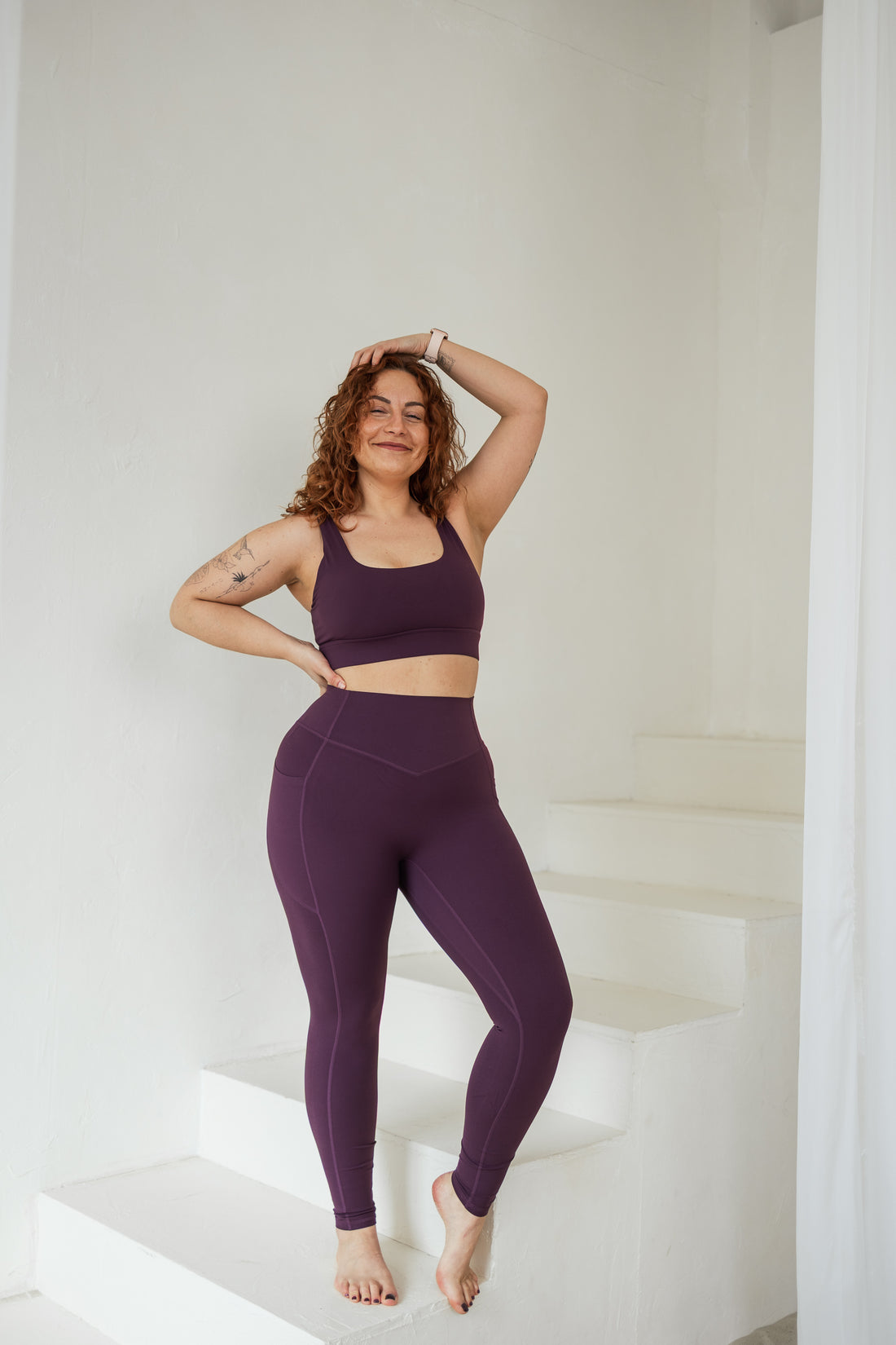 Compression Fit Dark Berry legingi ar kabatām