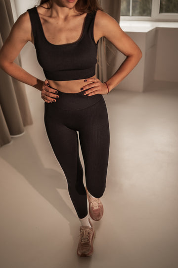 Black Ribbed Seamless Tights